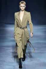 trendy-w-modzie-fashion-business-Givenchy-SS_19_910201885039