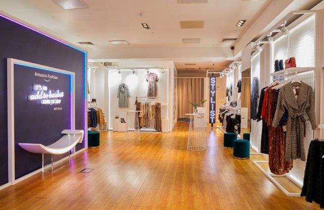 Tredny-w-retailu-pop-up-store-Amazon-rynek-mody-fashionbusiness